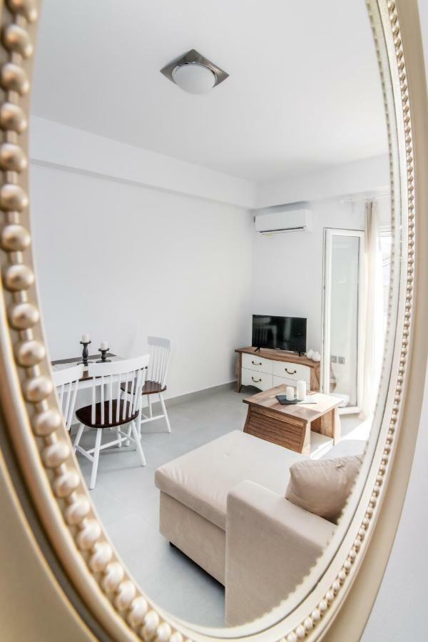 Lux 'n Comfort Apartments Tínos Extérieur photo